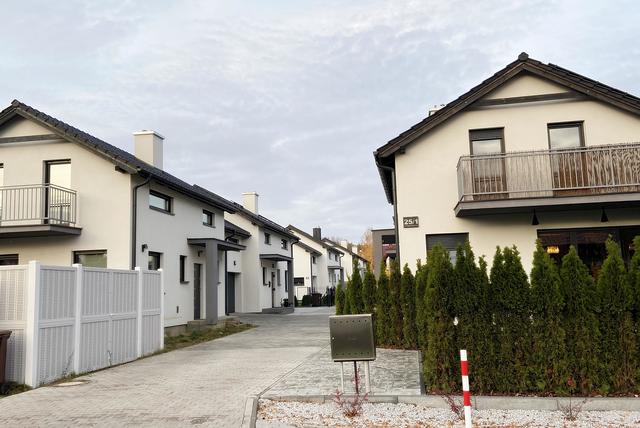 C86D9729-887C-4252-8ED3-DBBAC1264969